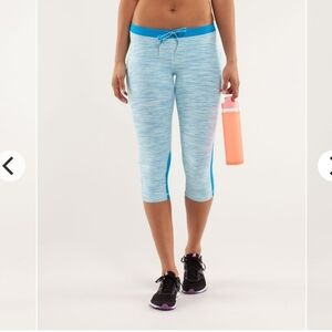 Lululemon Beach Runner CropWee Are From Space Aquamarine / Beach Blanket Blue /